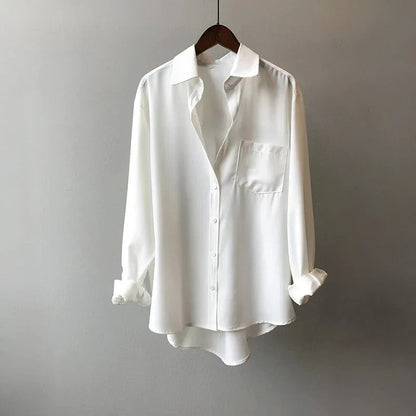 Riley – Blusa di Seta con Eleganza Fluida