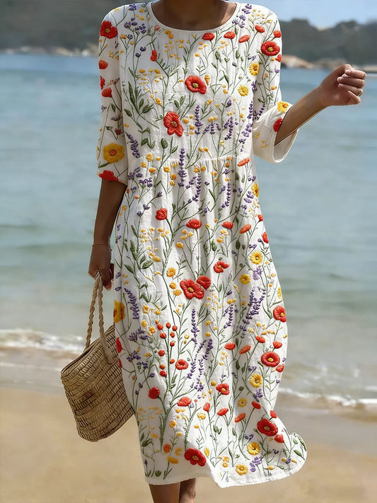 Abito casual di donna con stampa floreale.