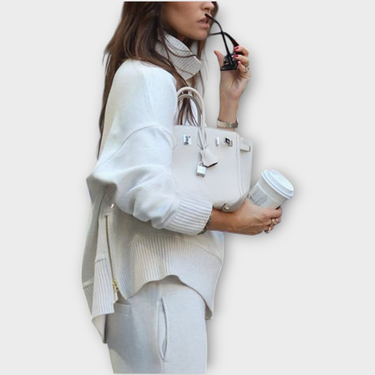 Set di Maglione Rilassato con Collo alto e Pantaloni a gamballarga
