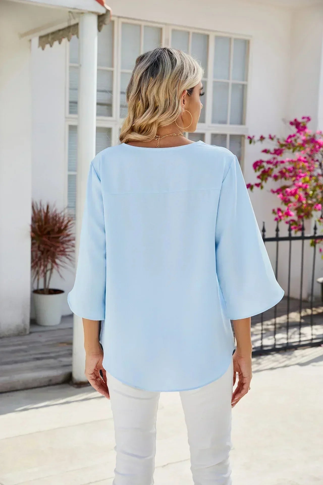 CARA - Blusa di collo a V