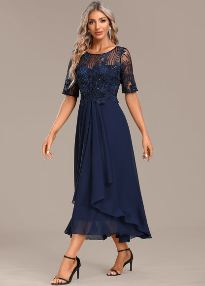 Abito Corto in pizzo Blu navy con Maniche corte e Collo rotondo