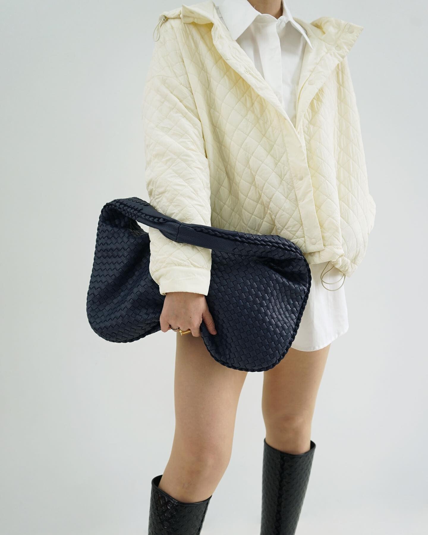 Victoria | Borsa Virale
