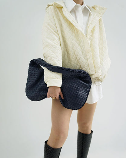 Victoria | Borsa Virale