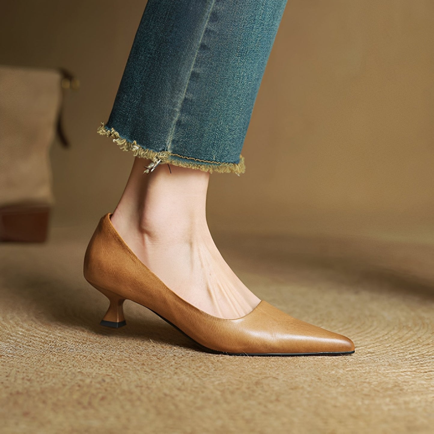 Rhea - Elegantle scarpe in pelle con punta afilada per donna