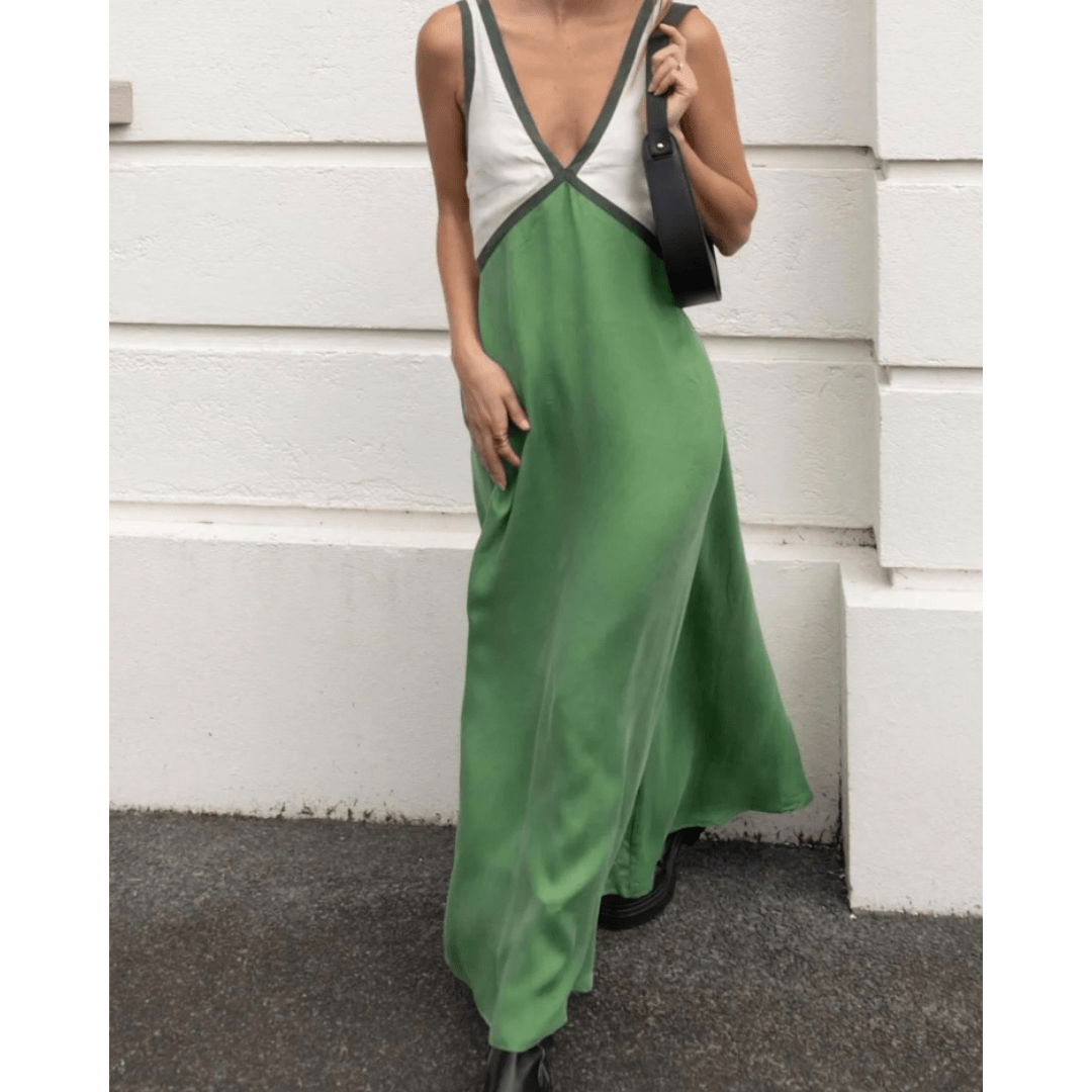 RENATA | ABITO CON SCOLLO A V