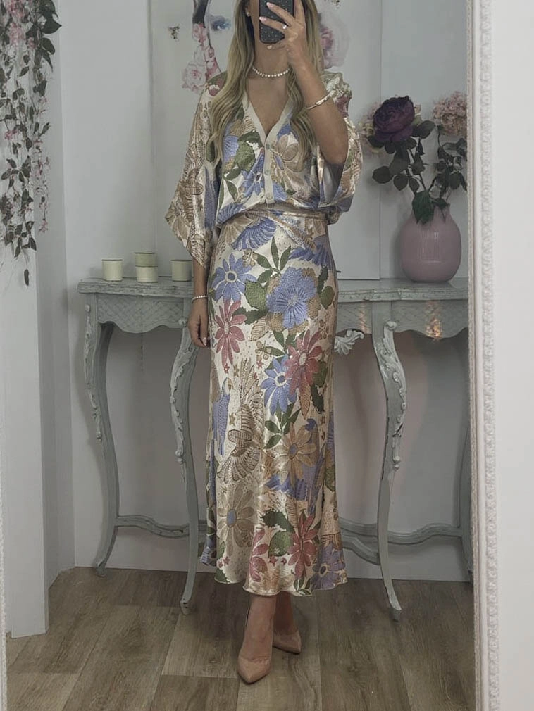 Elegante Camicia Off-shoulder di Satin con Stampa Floreale