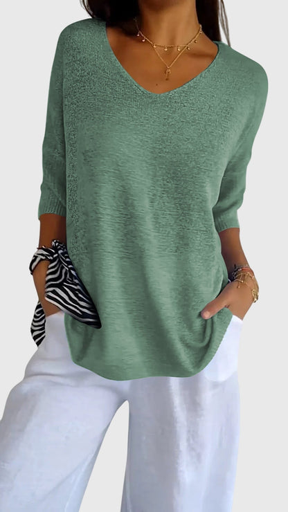 Cassandra™ | Elegante Top in V