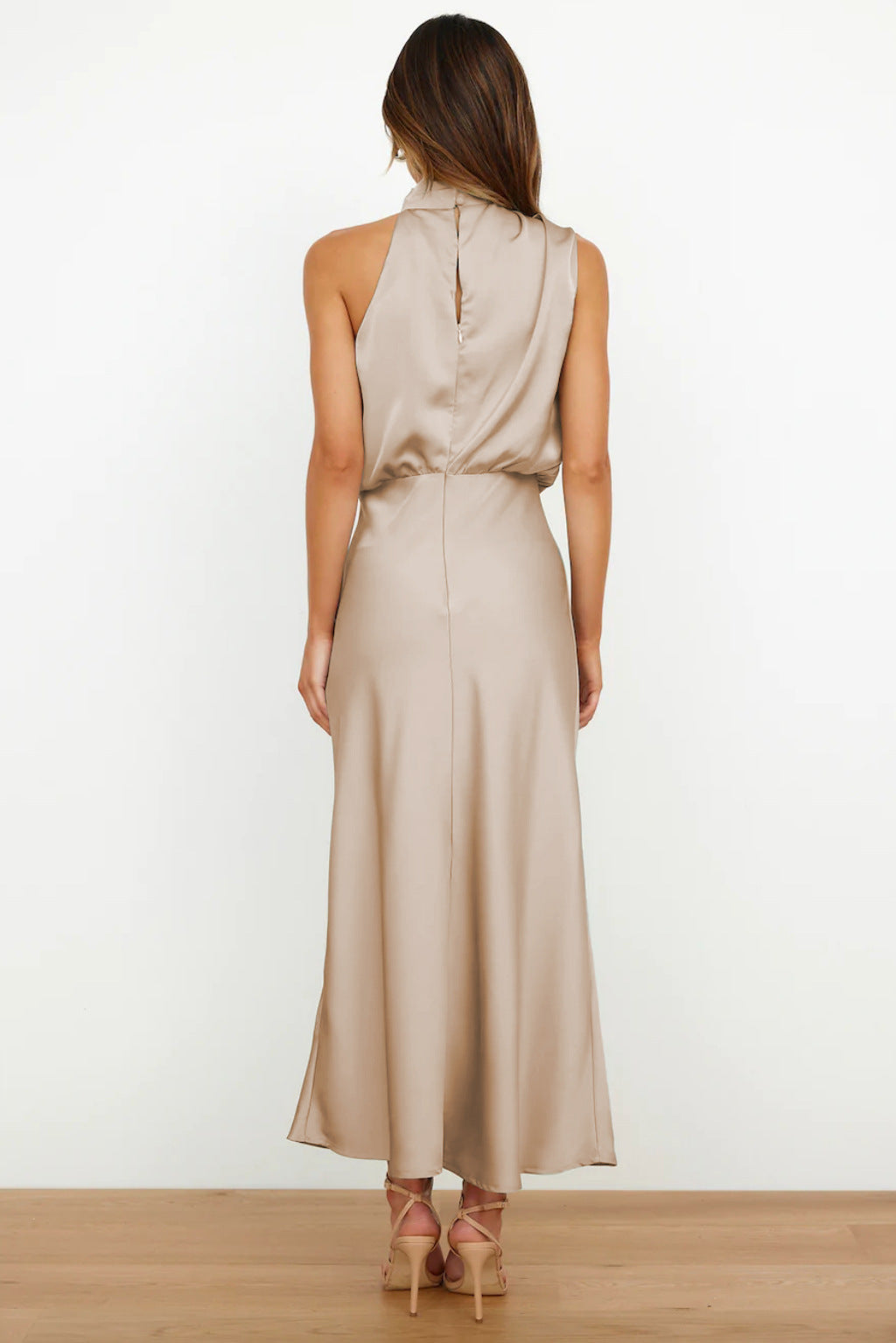 Elise | Abito Halter di Raso Elegante – Gracioso e Chic