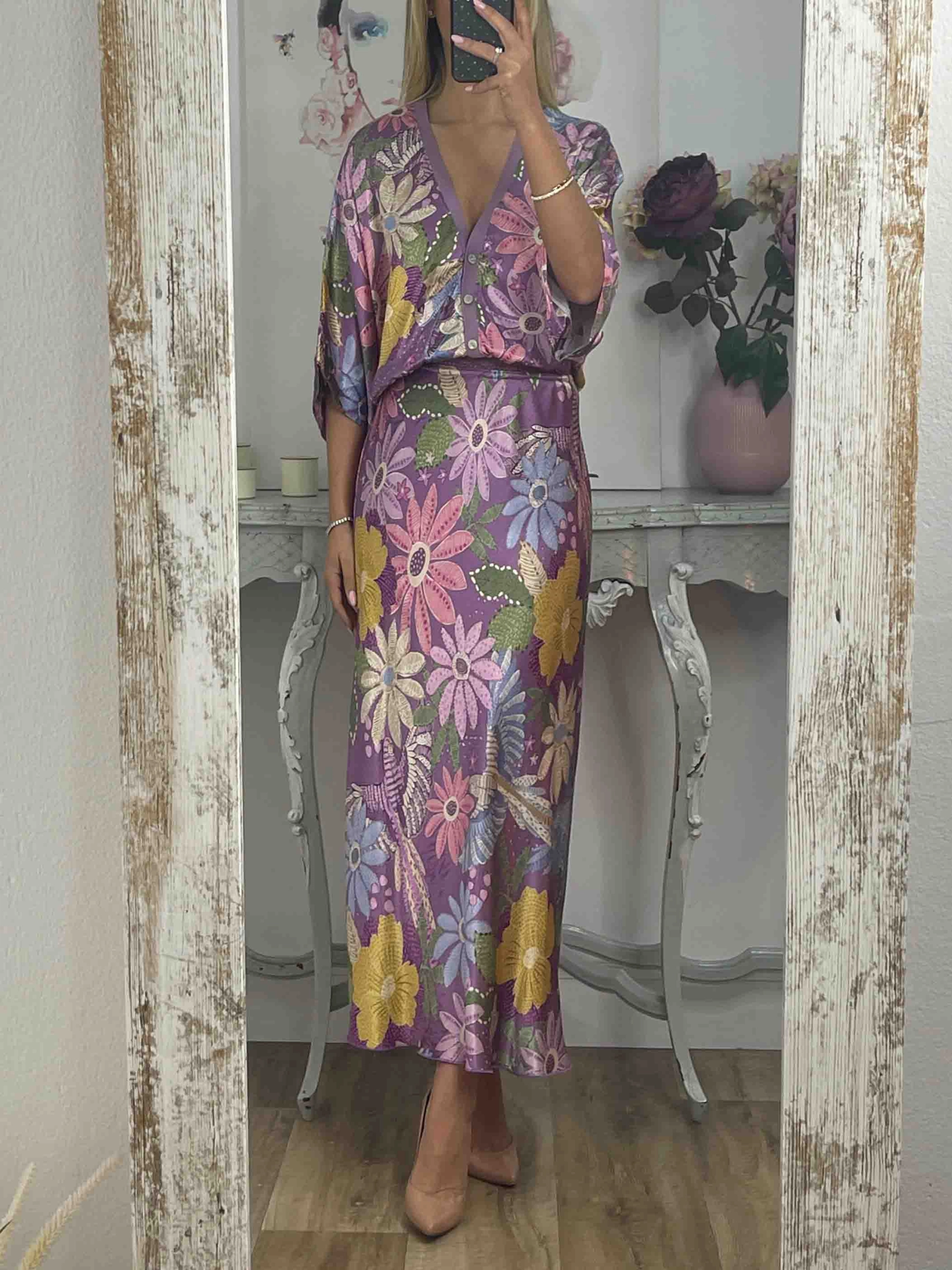 Elegante Camicia Off-shoulder di Satin con Stampa Floreale