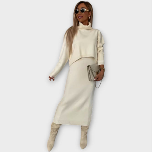 Il Set di Maglione e Gonna Luxe Knit