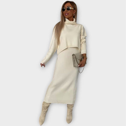 Il Set di Maglione e Gonna Luxe Knit