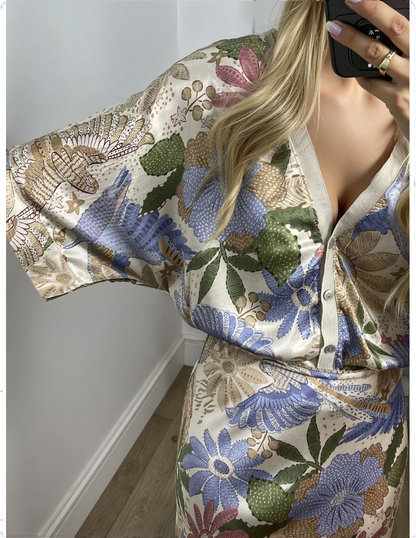 Elegante Camicia Off-shoulder di Satin con Stampa Floreale