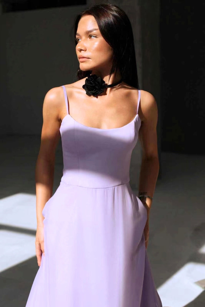 Abito maxi di Donna con Spalline di Sottili, Gonna Acampanada e Orlo con Volant