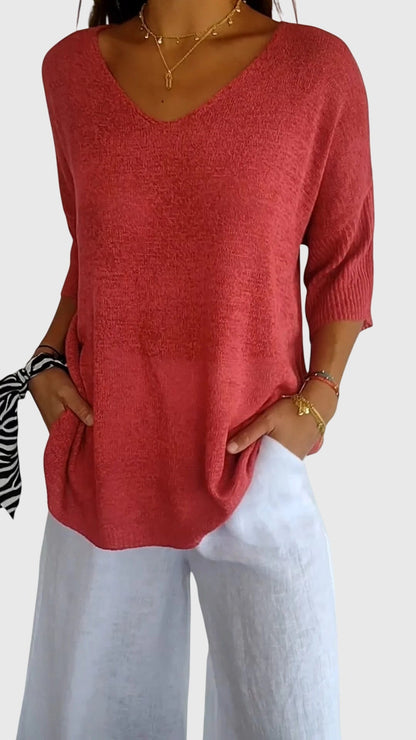 Cassandra™ | Elegante Top in V
