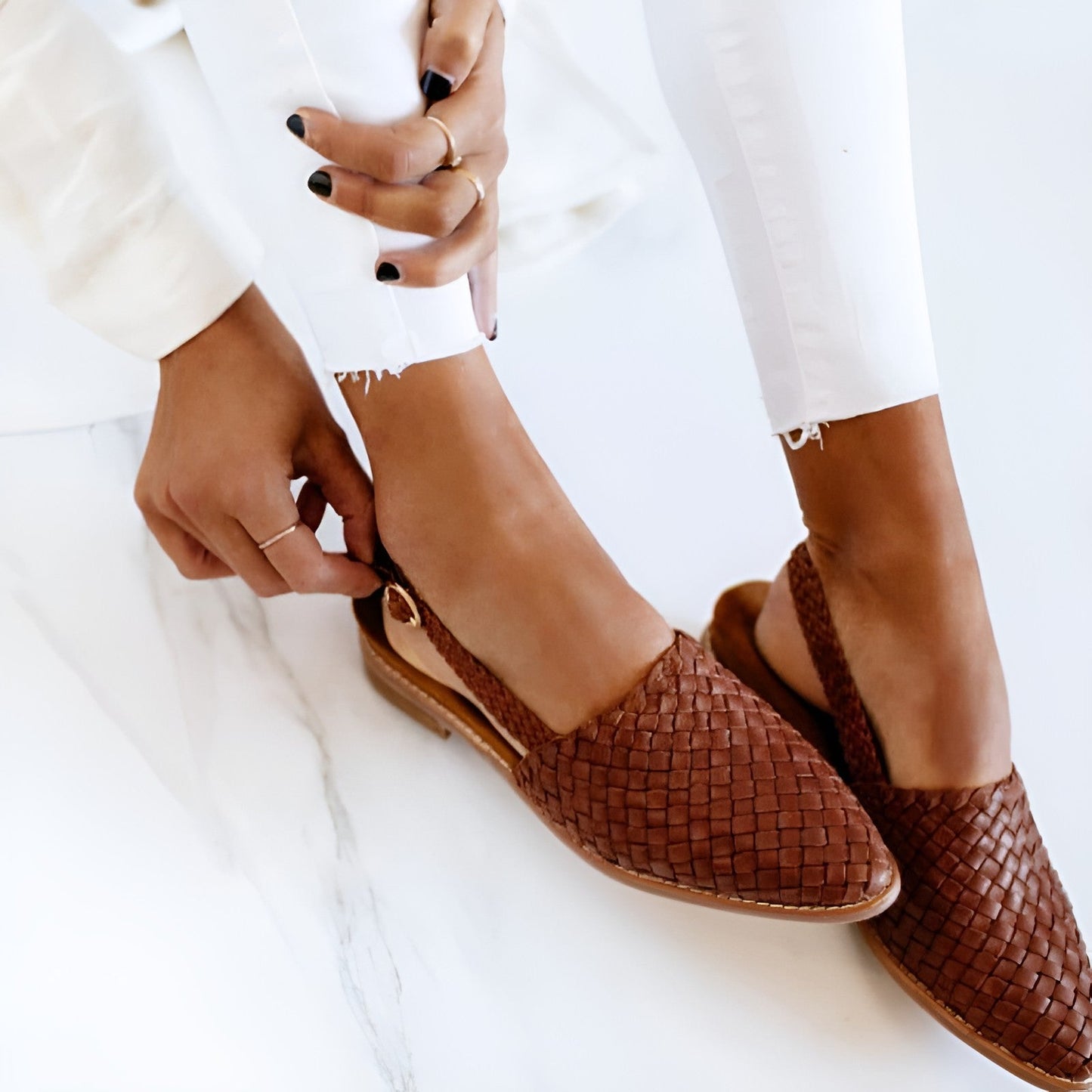 Whisper - Eleganti sandali in pelle trenzadas per donna