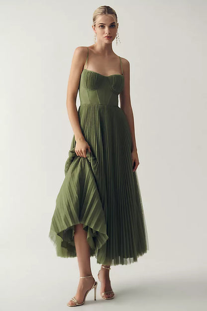 Lina | Abito Plissettato Elegante con Spalline Finos