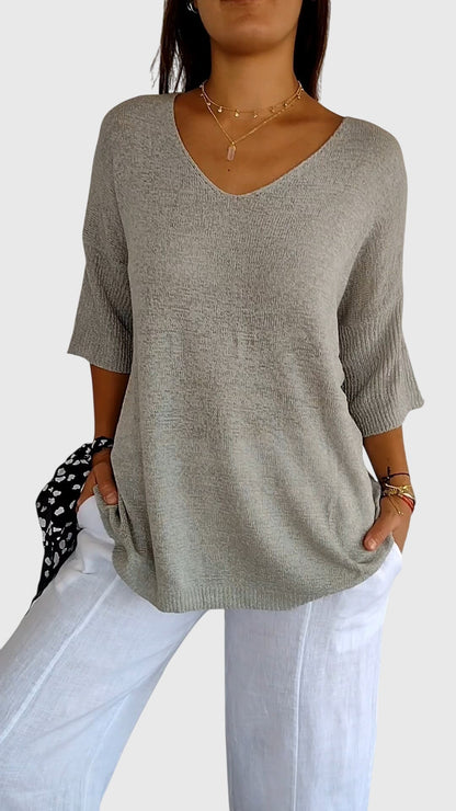 Cassandra™ | Elegante Top in V