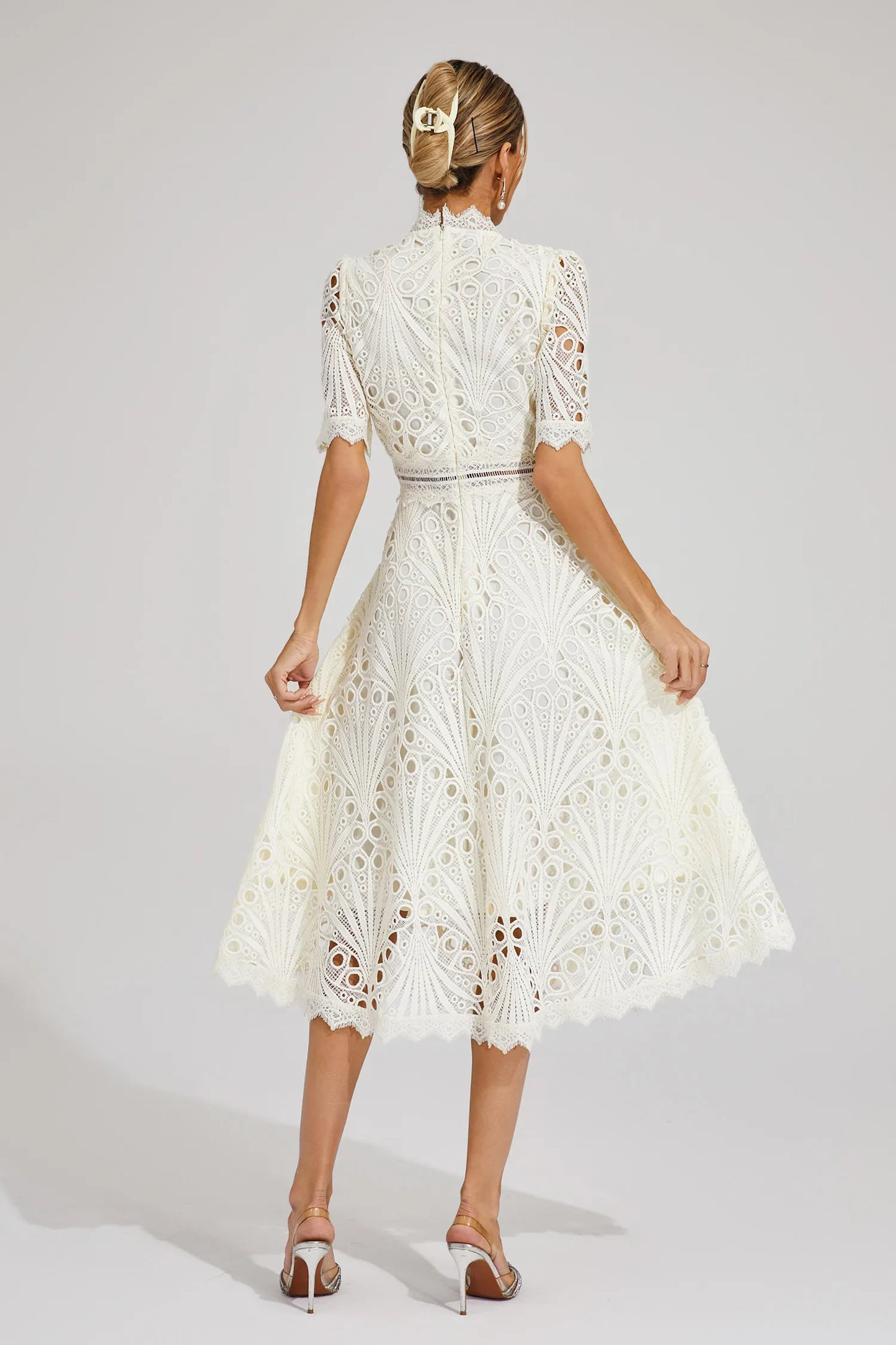 Hallie | Abito Midi di Pizzo