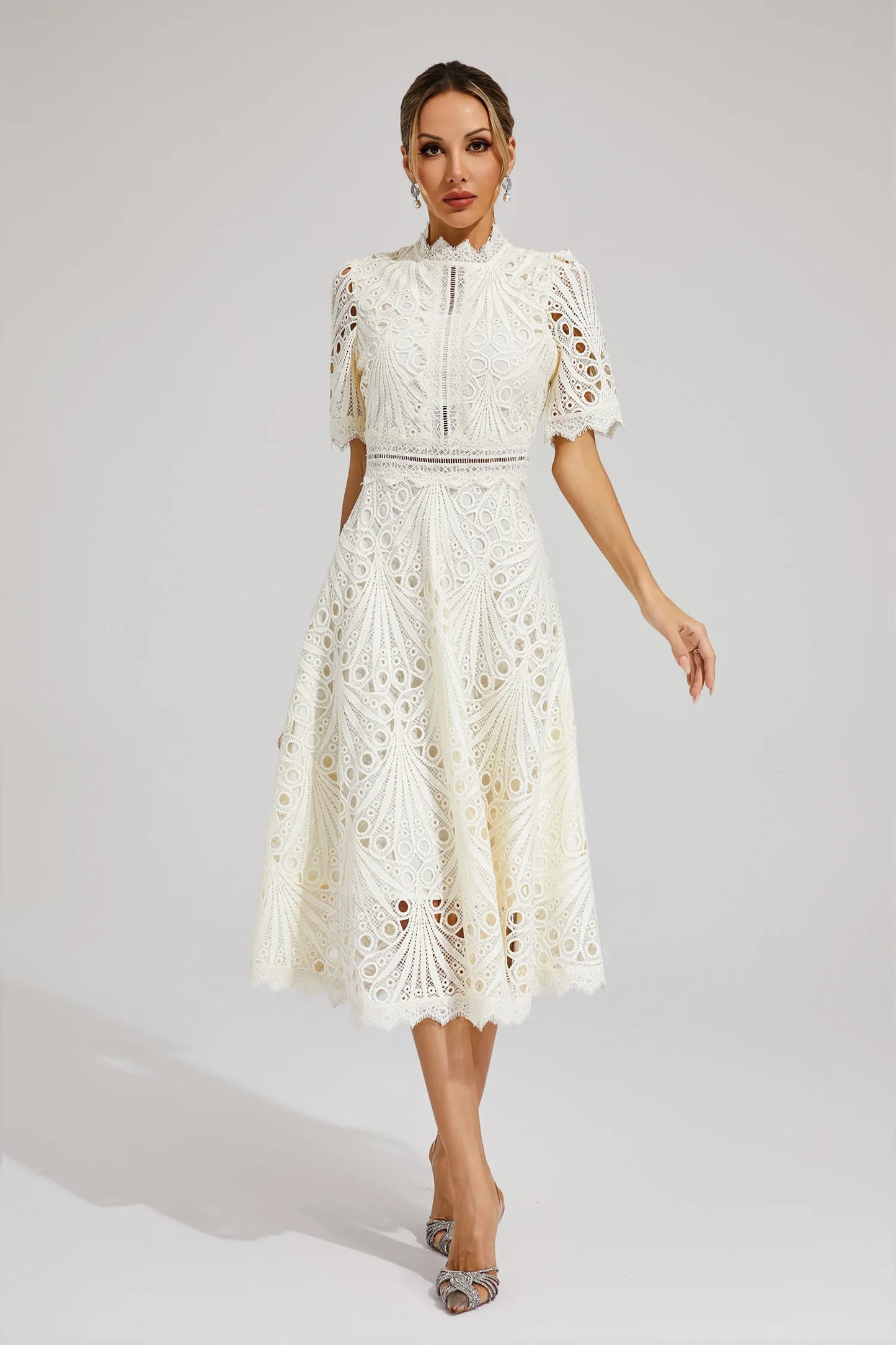 Hallie | Abito Midi di Pizzo