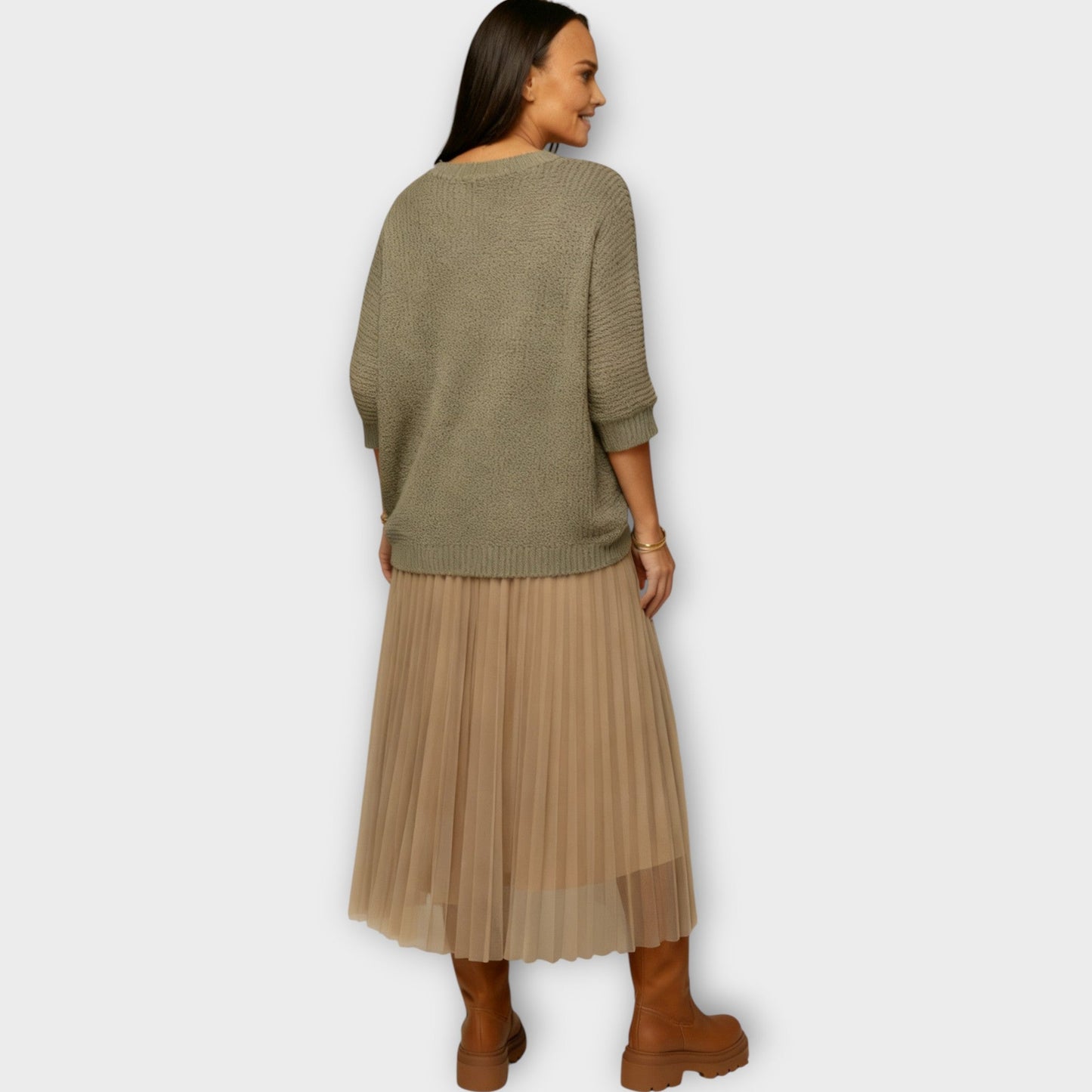 Top di Maglia e Gonna midi Plissettata