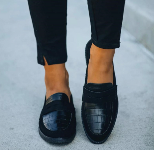 Leona - Eleganza e Comfort nel Calzature