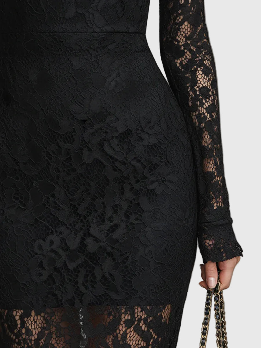 Monica | Elegante Abito lungo di Pizzo con Cola di Sirena