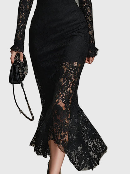 Monica | Elegante Abito lungo di Pizzo con Cola di Sirena