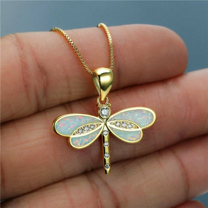 Elunaria – Collana a forma di libellula con dettaglio brillante