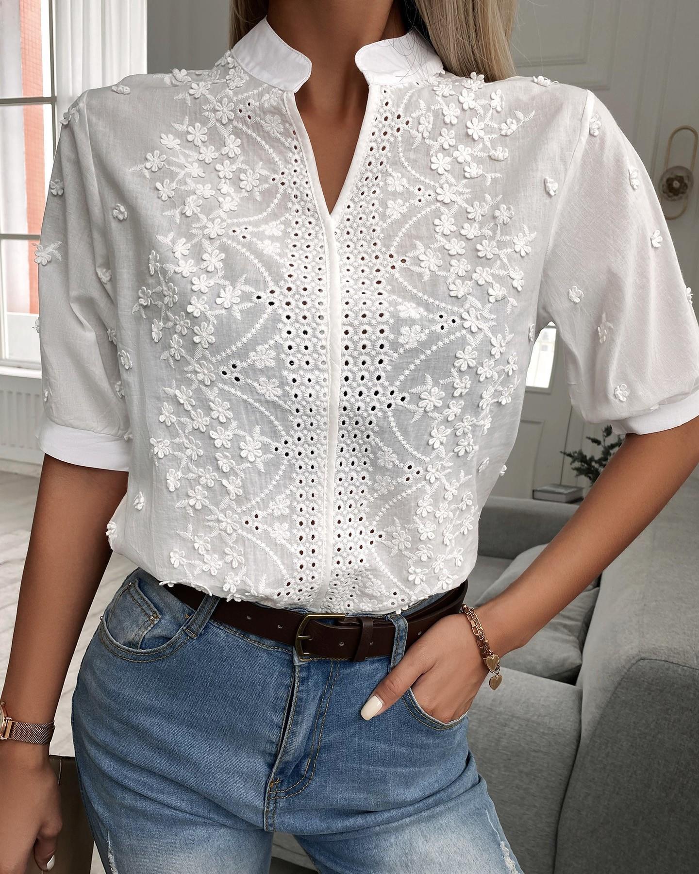 Enid | Blusa Ricamata con bottoni nella Parte Frontale
