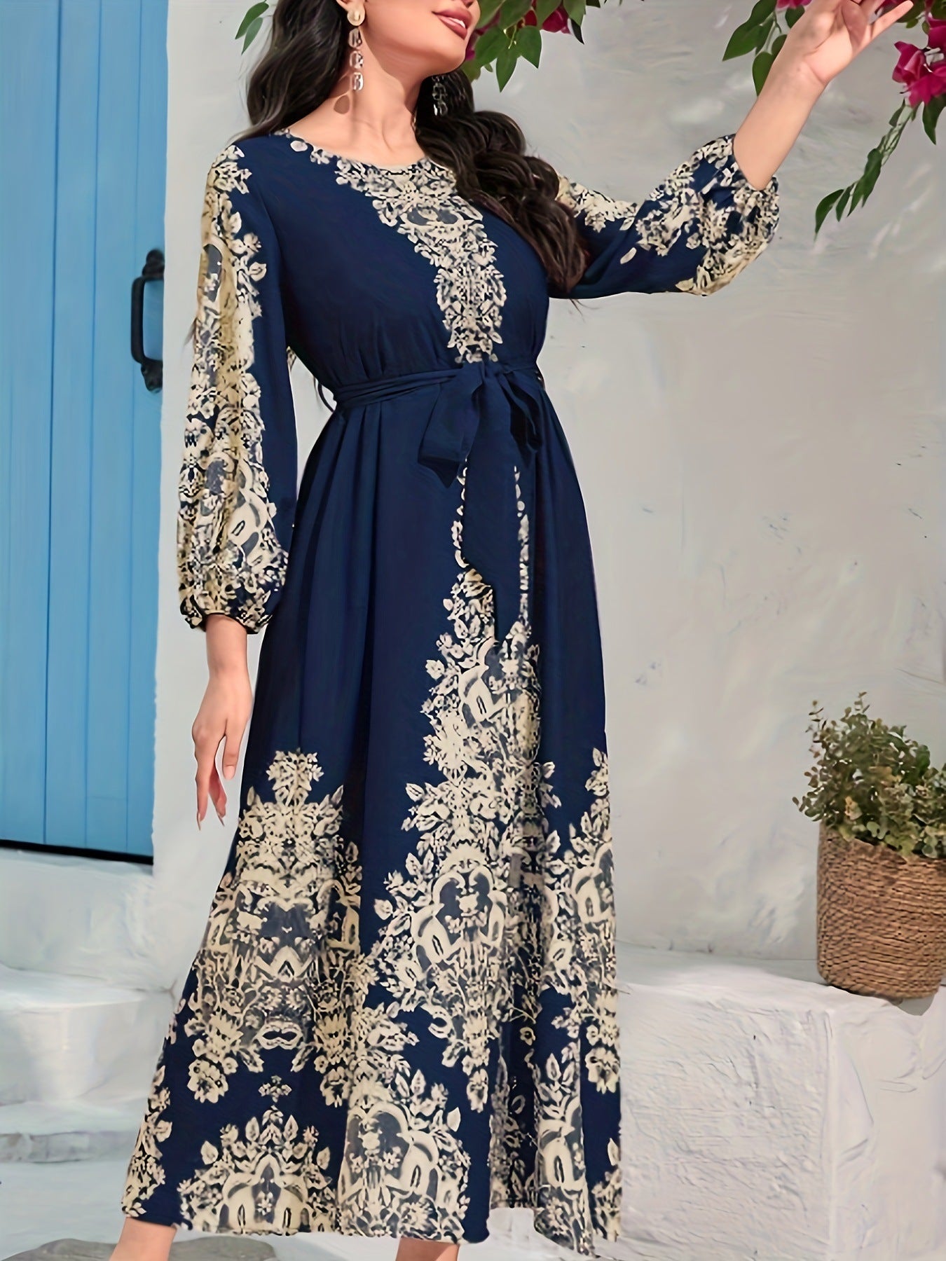 TOVE – ABITO LUNGO DI SETA CON SCOLLO A V BLU NAVY PER DONNE