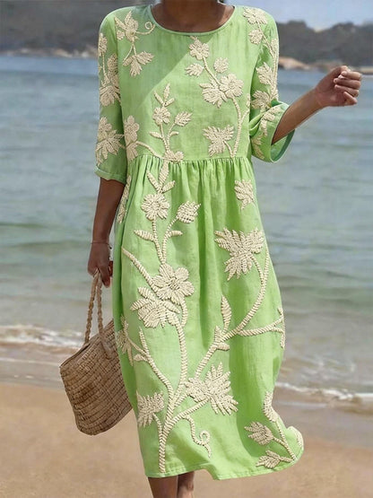 Abito midi Fluido con Ricami floreali - Collezione Vintage Elegante