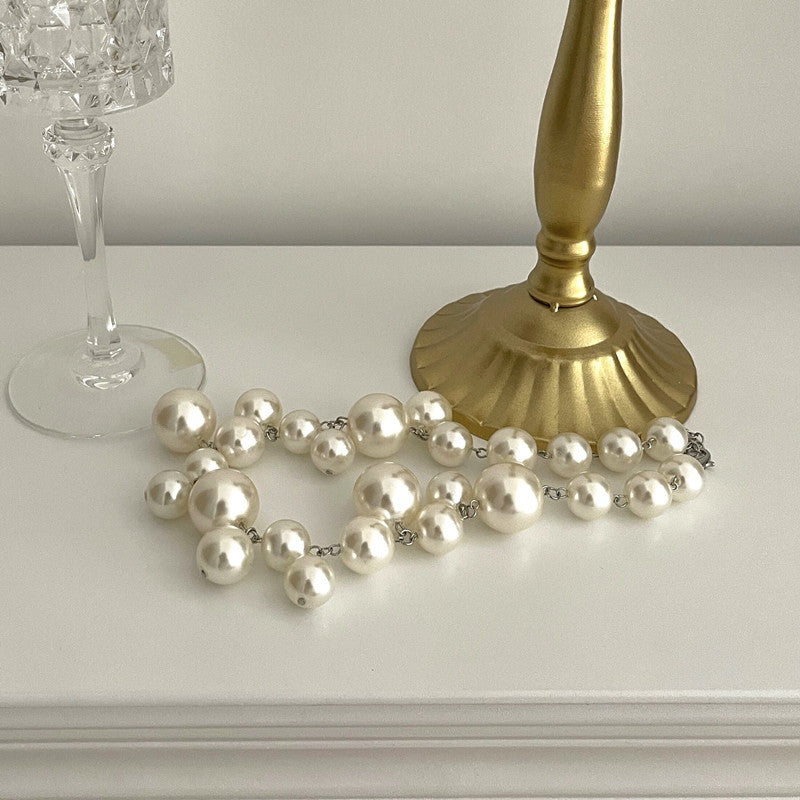 Collana di perle delicate