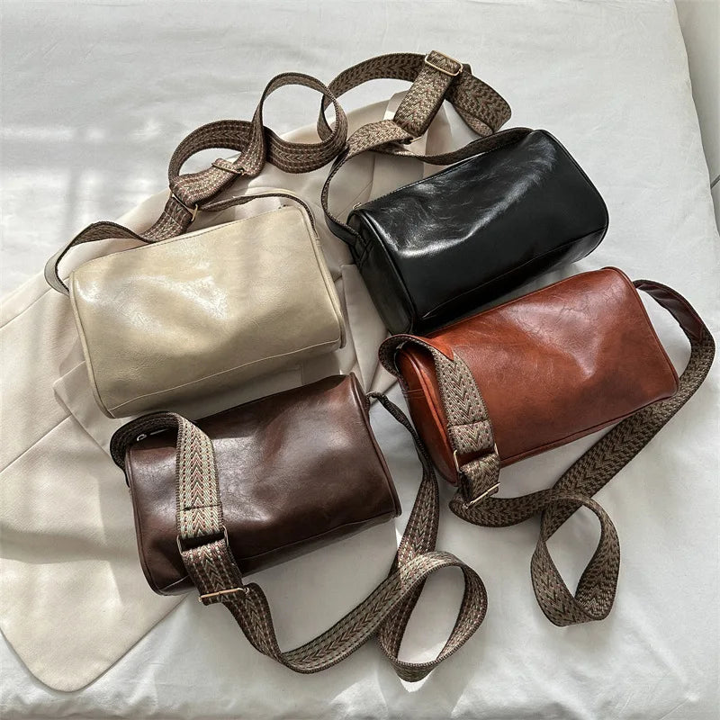 Bergfrid | BORSA A SPALLA elegante con tracolla moderna
