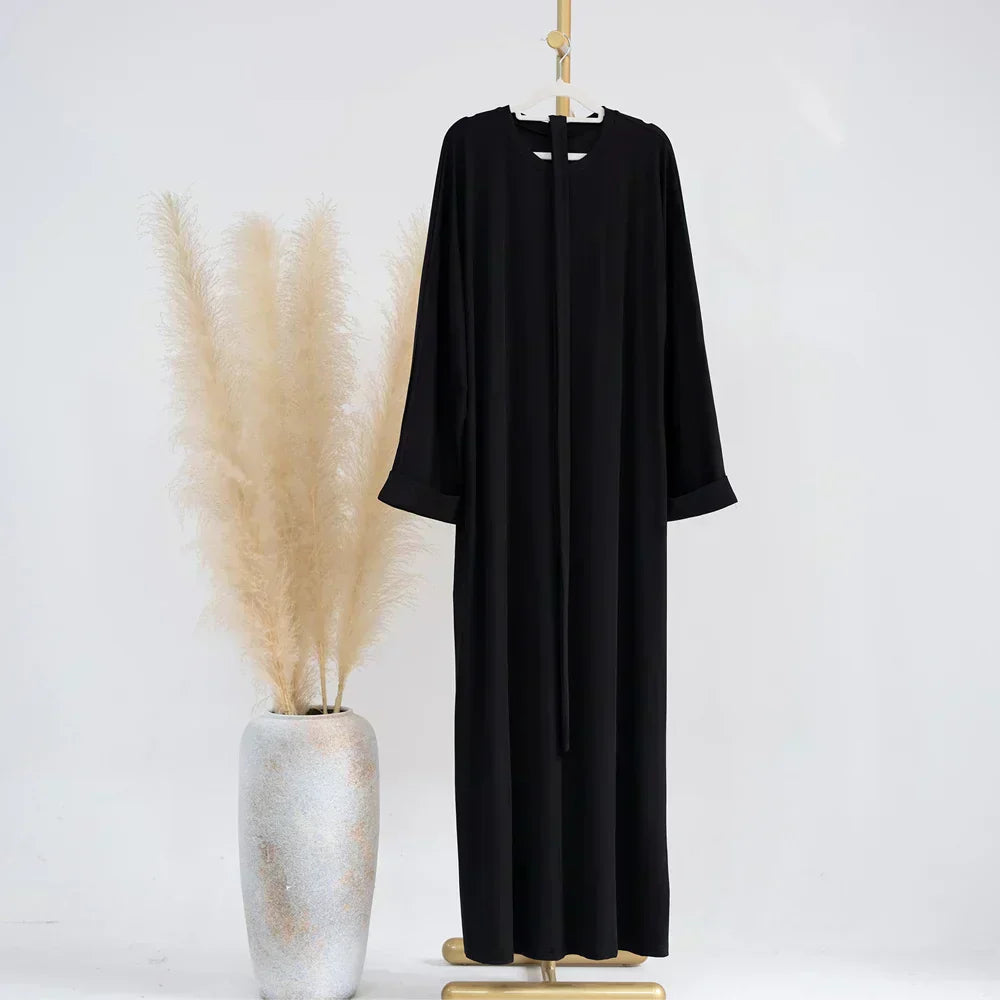 Ariane - Elegante Abaya di Maglia con Cintura e Tasche Laterales
