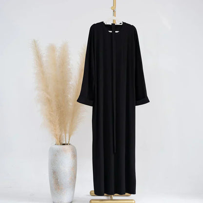 Ariane - Elegante Abaya di Maglia con Cintura e Tasche Laterales
