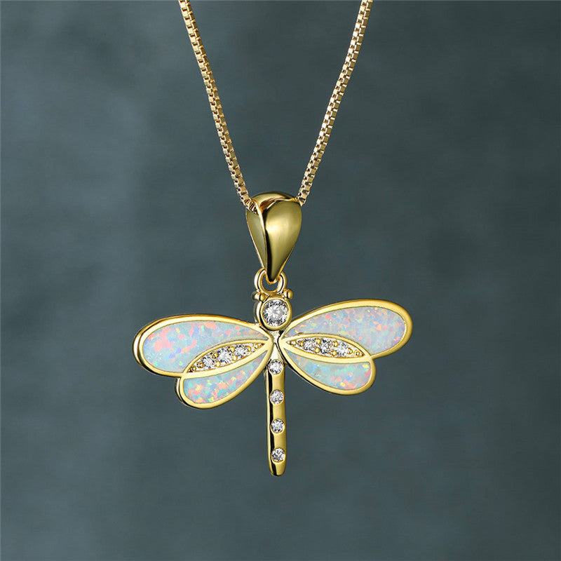 Elunaria – Collana a forma di libellula con dettaglio brillante