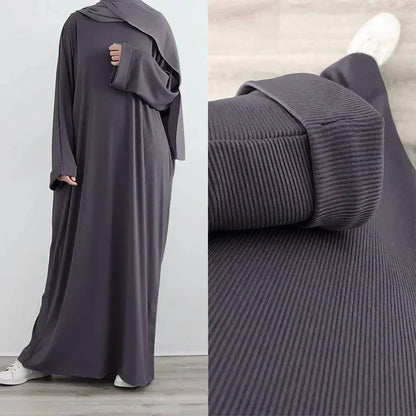 Ariane - Abaya Elegante di Maglia con Cintura e Tasche Laterales