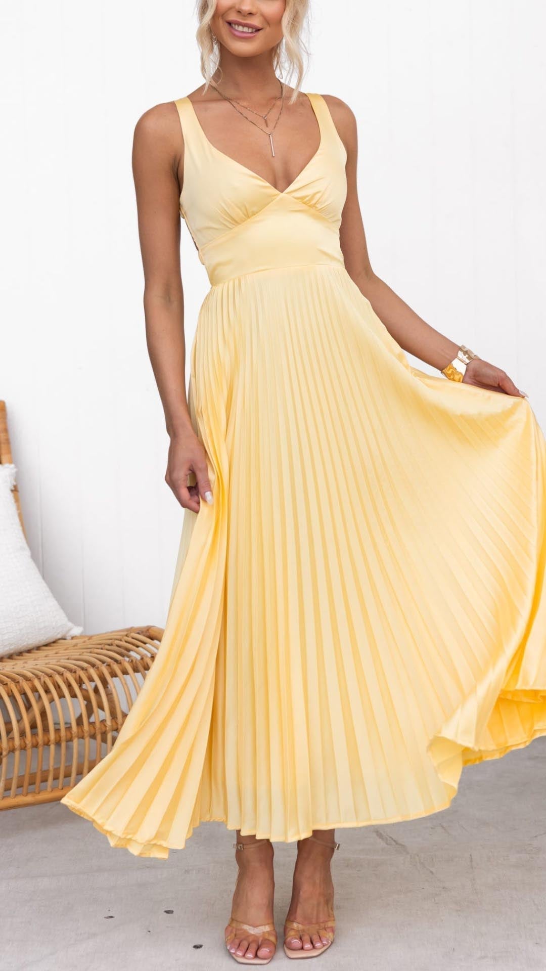Eline | Elegante abito maxi con scollo a V e gonna plissettata