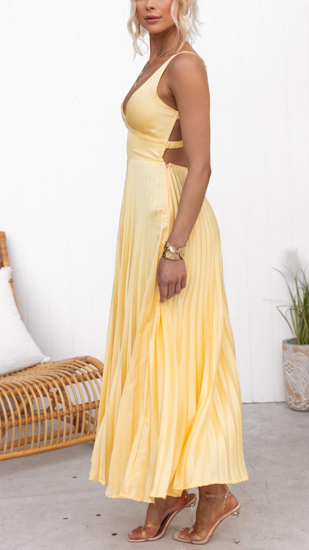 Aby™ | Abito maxi Giallo con Pliegues e scollo a V
