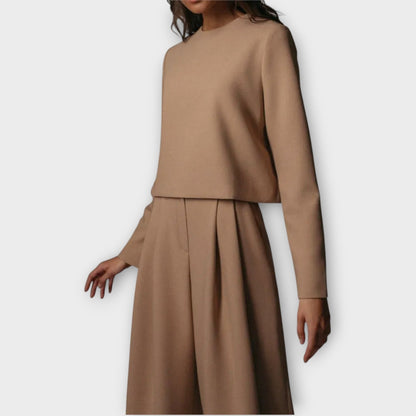 Set Elegante di Due pezzi con Pantaloni Amplios