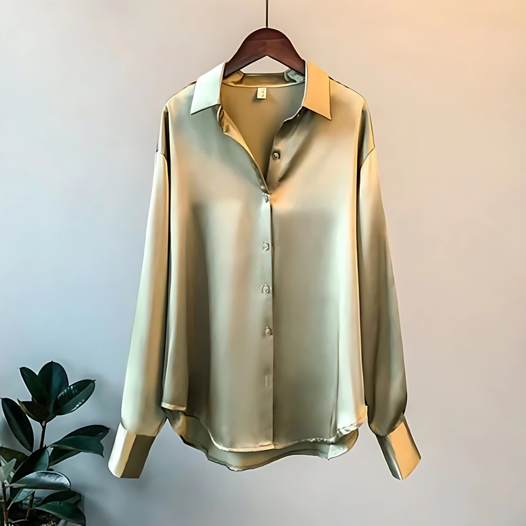Celina – Blusa Classica di Bottoni