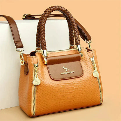 Sage | Borsa in Pelle Capiente Firmata