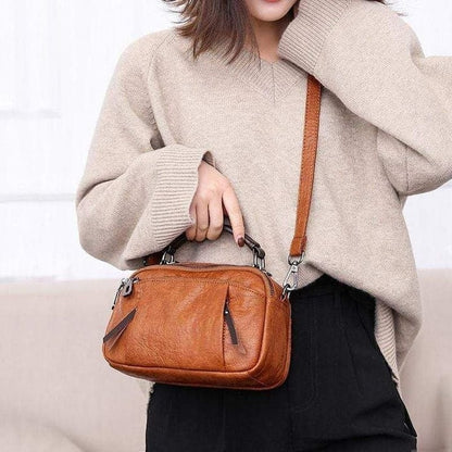 Finbjørg | Borsa Piccola e Versatile in Tonalità Cognac Dorato