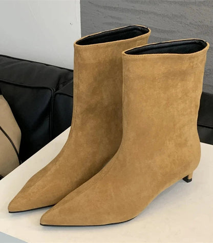 Stivali Maria – Eleganti Stivali di Camoscio Marrone