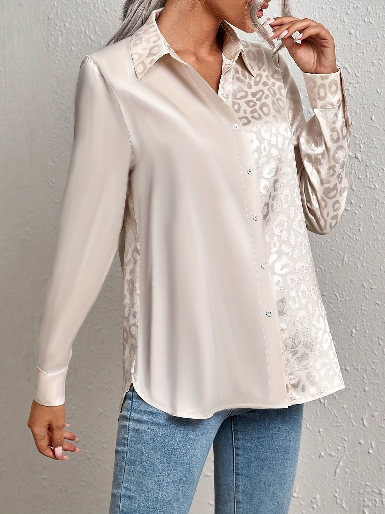 Gwendolyn - Camicia di Bottoni di Satin Bicolor con Stampa di Leopardo