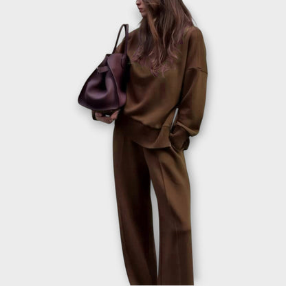 Set di Maglione Relax con Collo alto e Pantaloni a gamba larga