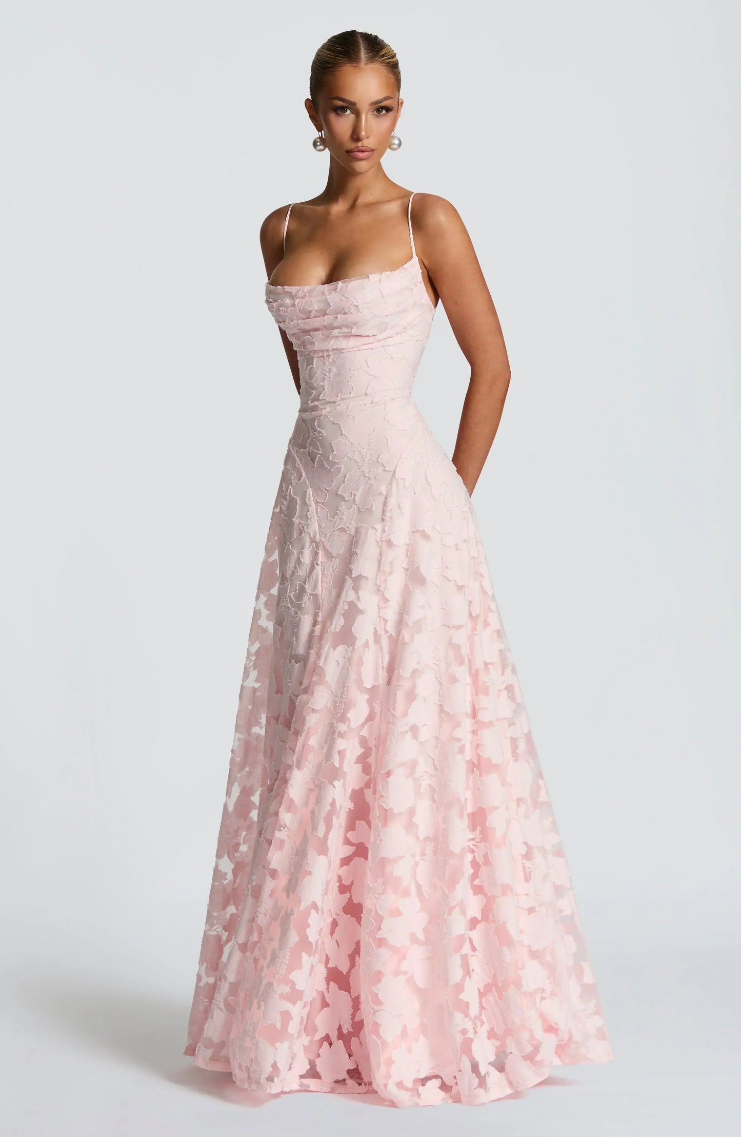 Lucina | Abito maxi di Eleganza Raffinata
