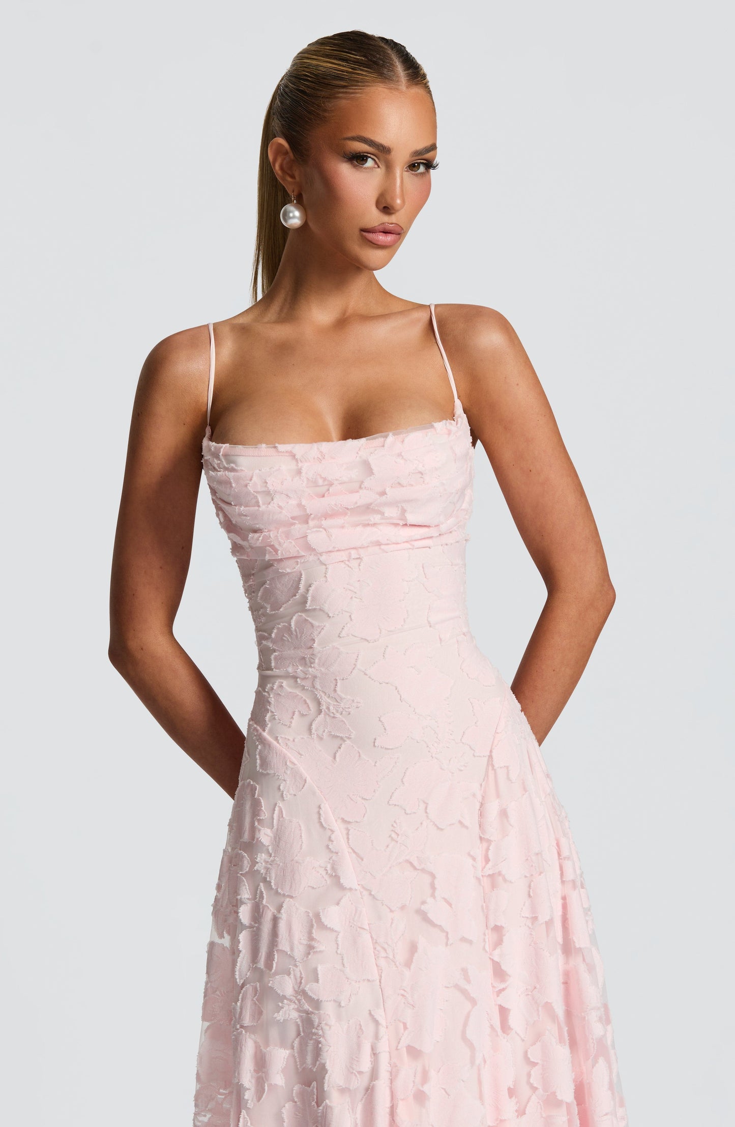 Lucina | Abito maxi di Eleganza Raffinata