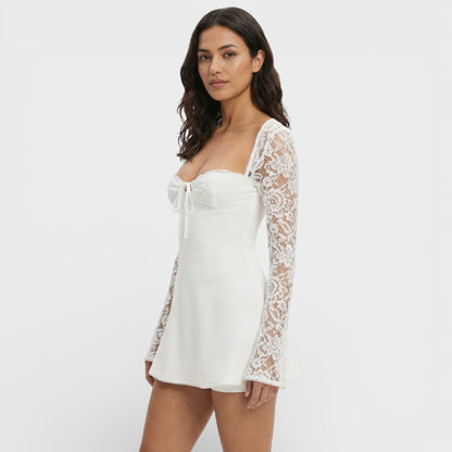 Abito mini Pizzo Manica Svasata