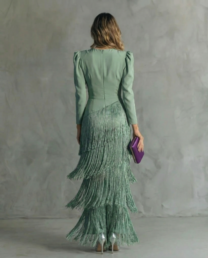 Elara™ | Elegante abito midi con maniche di frange